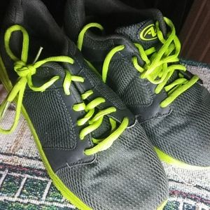 Men's shoes